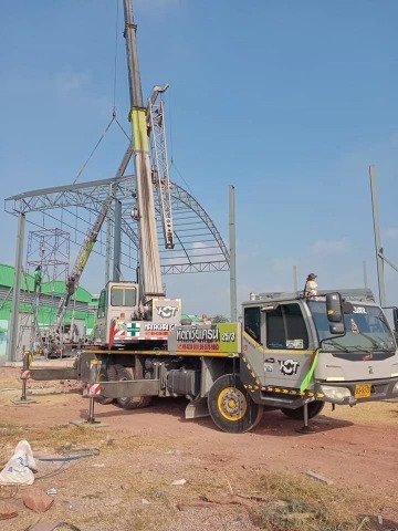 เช่ารถเครนยกงานโครงสร้างเหล็ก สำหรับงานก่อสร้าง เช่ารถเครนยกงานโครงสร้างเหล็ก สำหรับงานก่อสร้าง